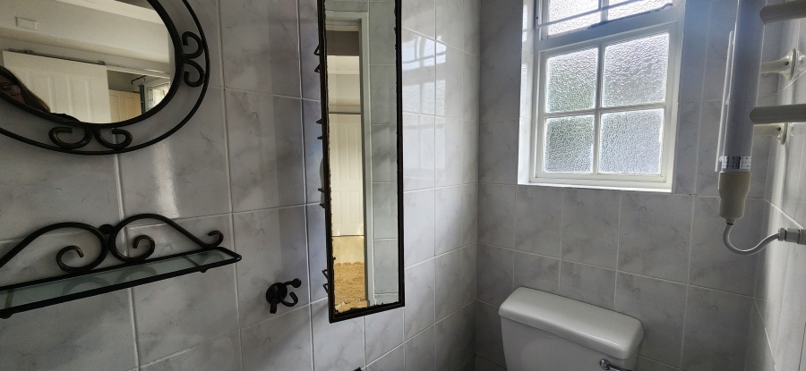 To Let 2 Bedroom Property for Rent in Tokai Western Cape